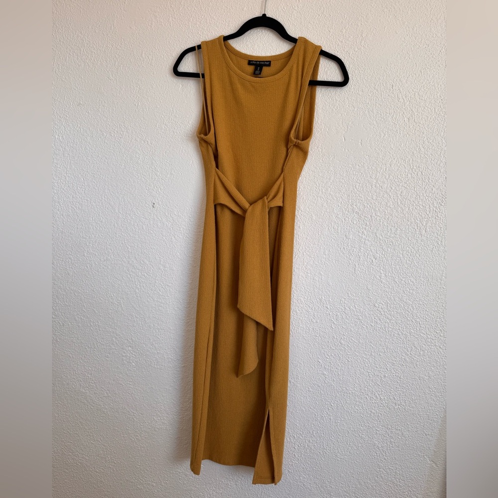 A Pea in the Pod Mustard Yellow Ribbed Tie Front Maternity Midi Dress Medium